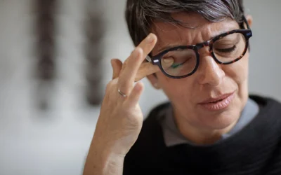 Why Do My Eyes Feel Fine in the Morning but Worse at Night?
